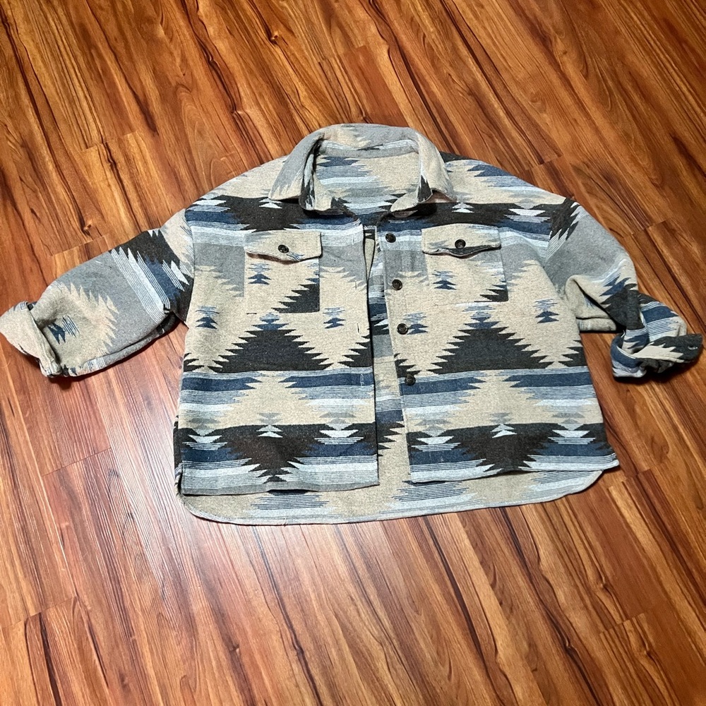 Boutique Aztec Flannel. NWOT